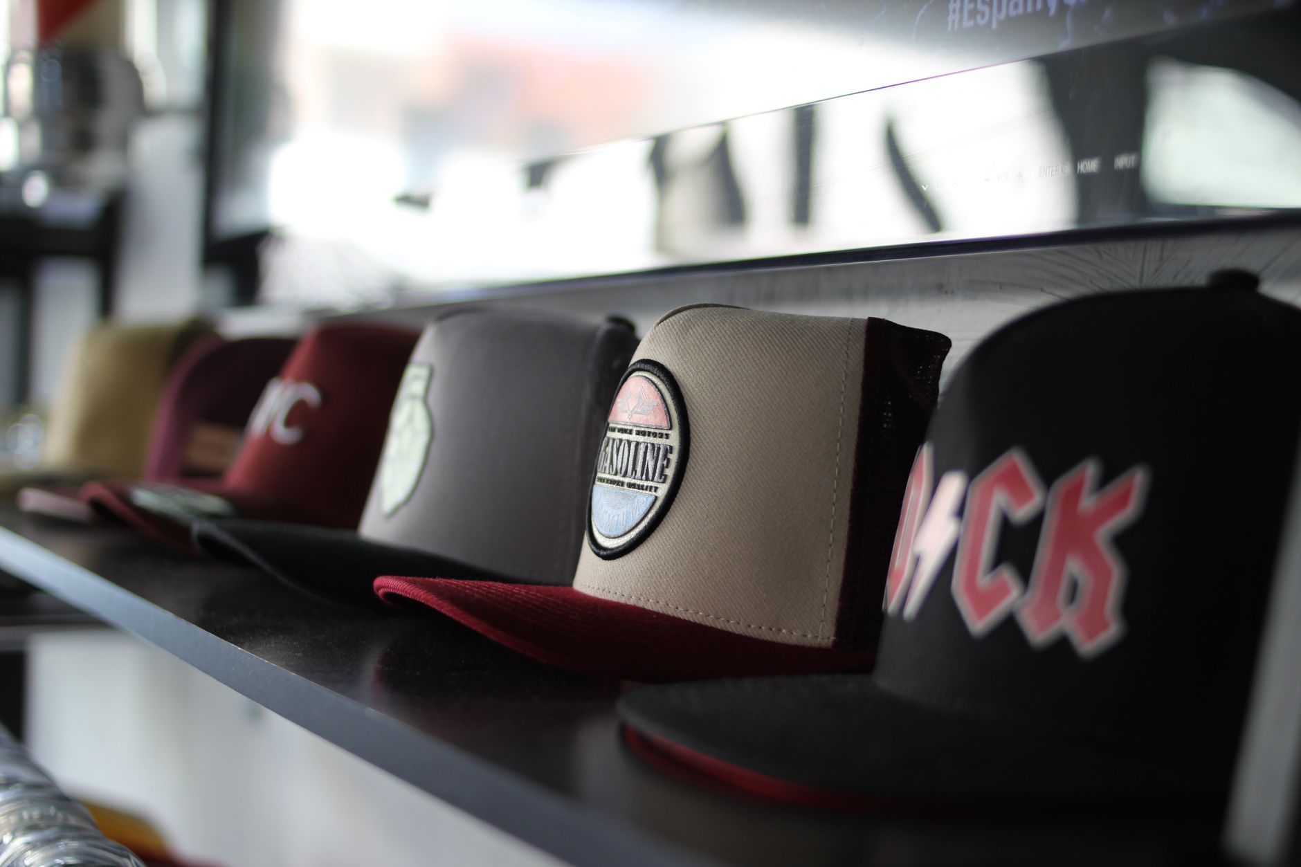 New Era lança coleção inspirada no estilo de Ayrton Senna