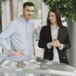salesperson client conversation